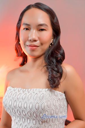 226640 - Nicole Age: 22 - Philippines