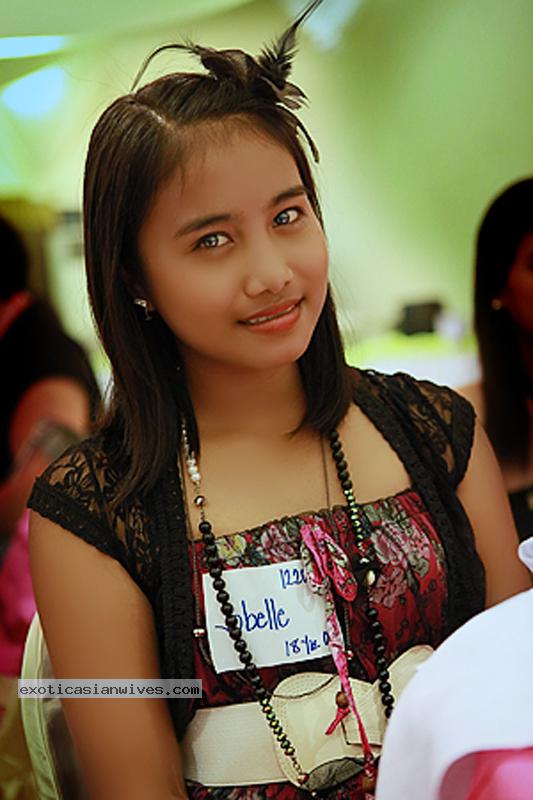 Philippine-Women-23